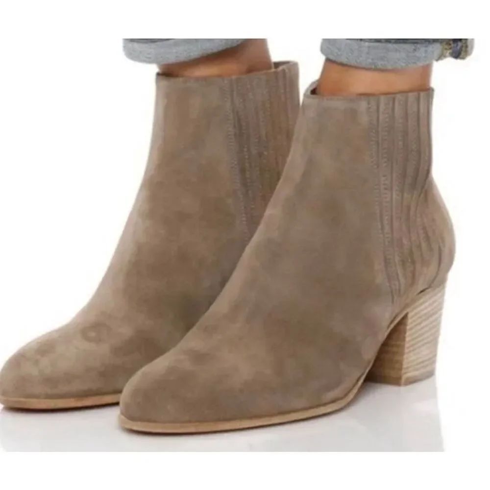 Vince Haider brown suede bootie bloggers favorite 6.5
